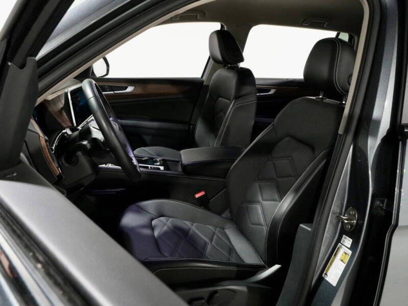 2024 Volkswagen Atlas SE