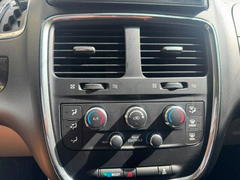 2019 Dodge Grand Caravan SE Plus