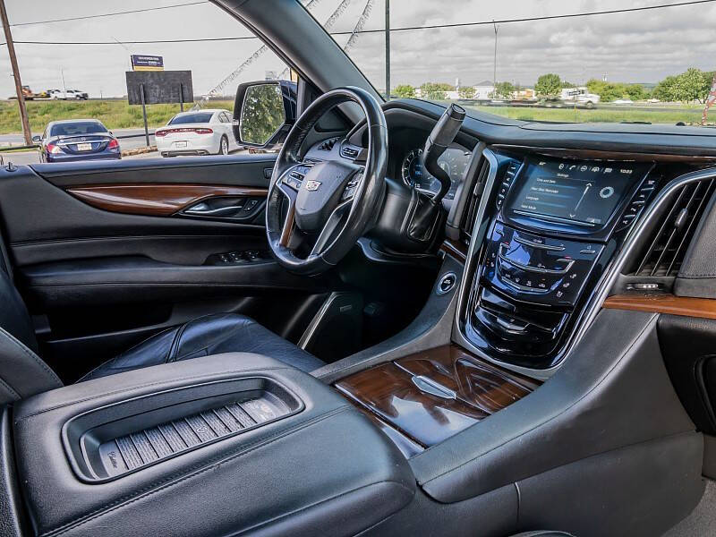 2019 Cadillac Escalade Luxury