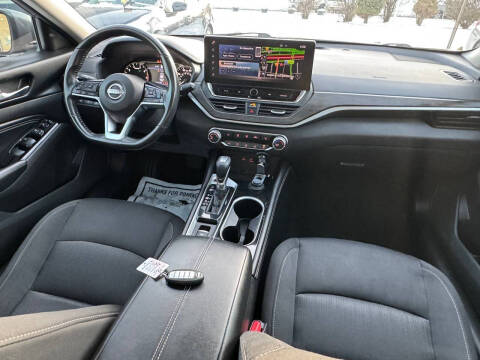 2023 Nissan Altima 2.5 SV