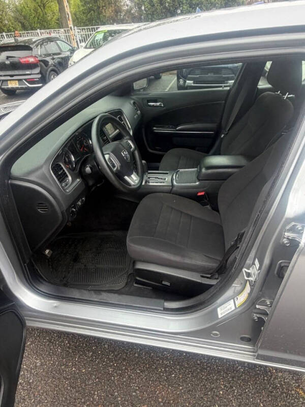 2014 Dodge Charger SE