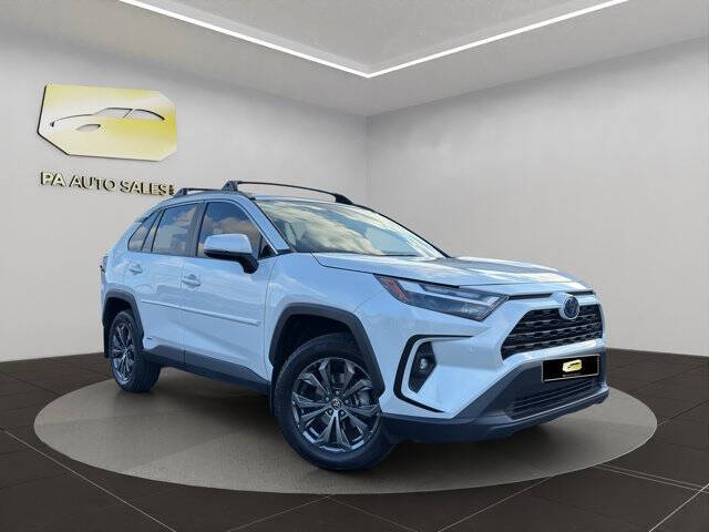 2024 Toyota RAV4 Hybrid XLE Premium