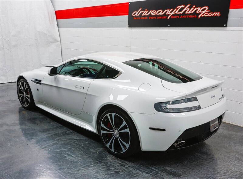 2011 Aston Martin V12 Vantage