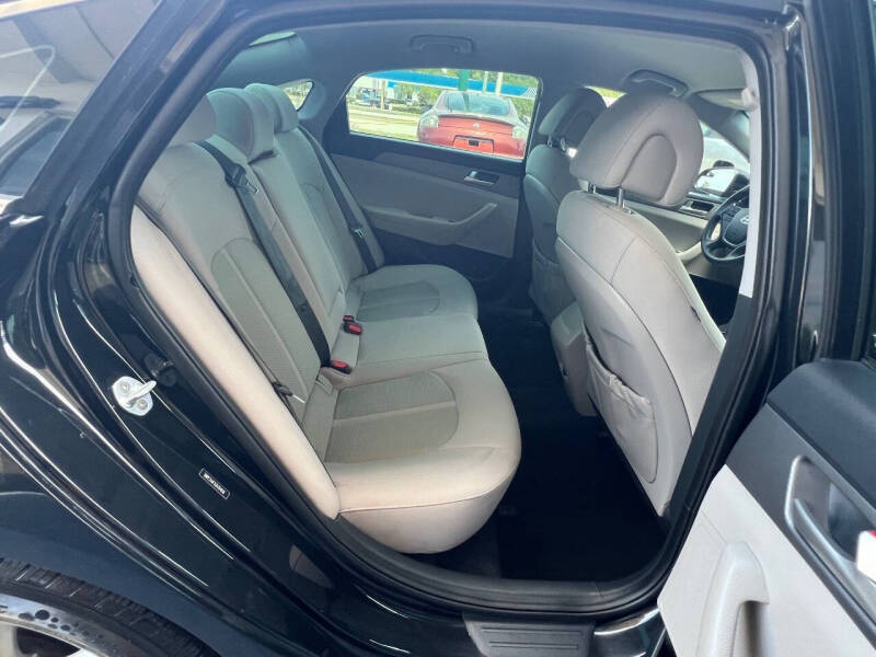 2016 Hyundai Sonata SE