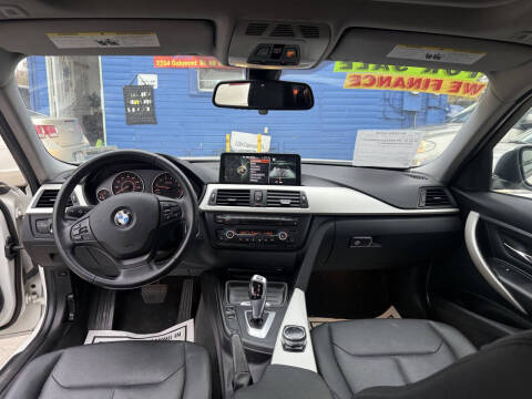 2014 BMW 3 Series 320i