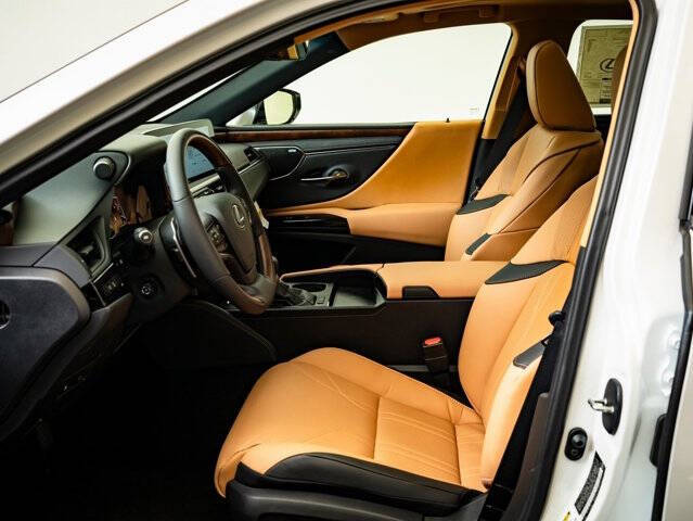 2025 Lexus ES 350 Ultra Luxury