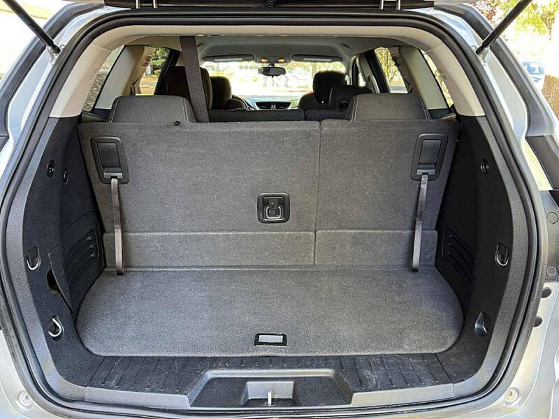 2017 Chevrolet Traverse LT