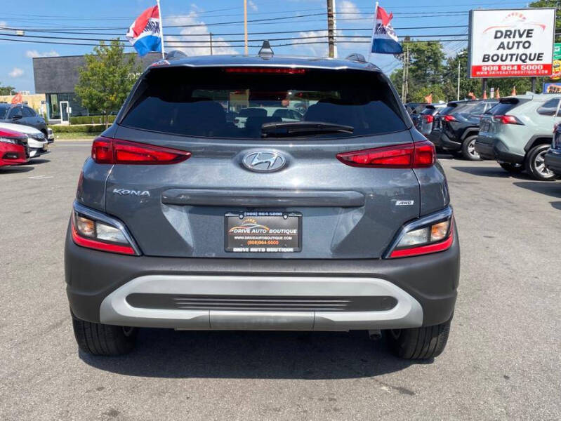 2022 Hyundai Kona SEL