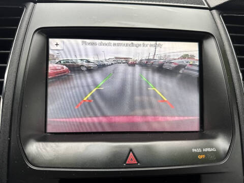 2018 Ford Taurus SEL