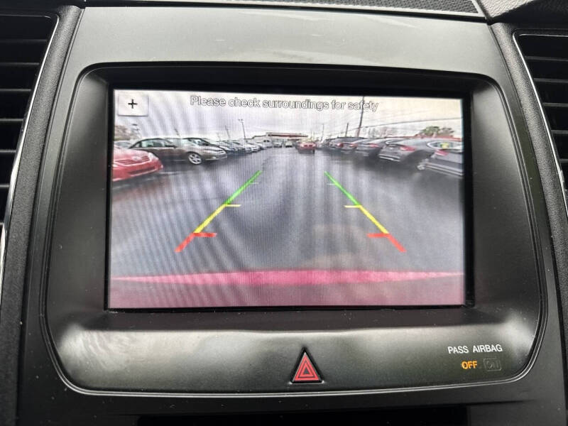 2018 Ford Taurus SEL