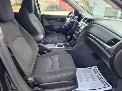 2017 Chevrolet Traverse LT
