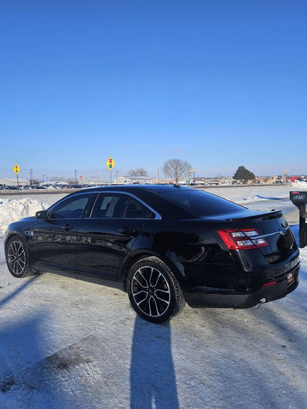 2018 Ford Taurus SEL