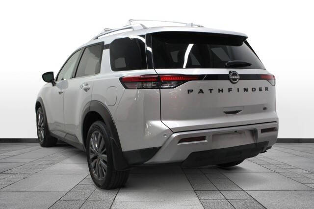 2024 Nissan Pathfinder SL