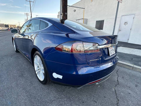 2015 Tesla Model S 85