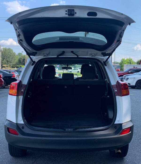 2015 Toyota RAV4 LE