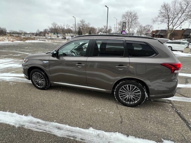 2021 Mitsubishi Outlander PHEV LE