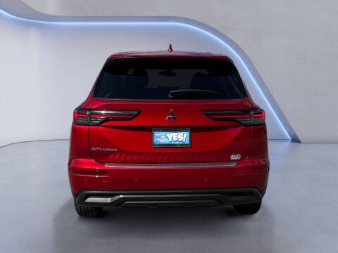 2025 Mitsubishi Outlander ES