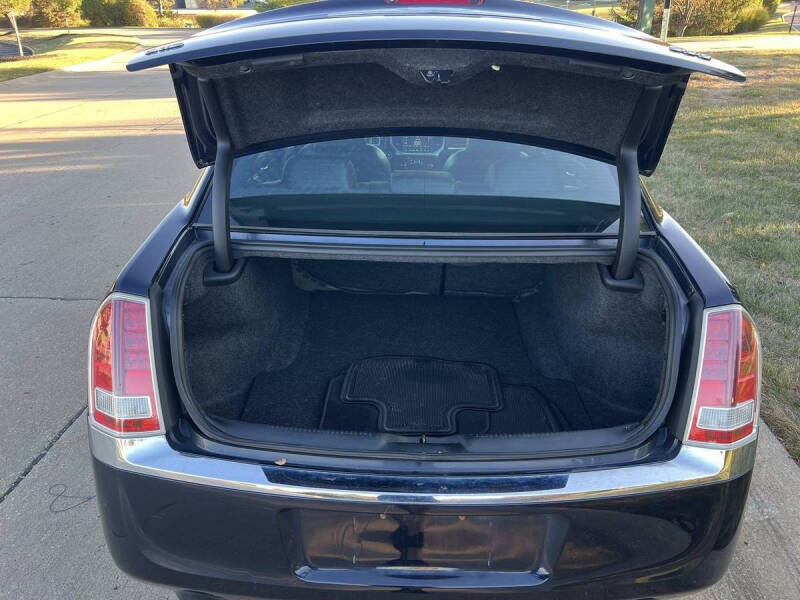 2012 Chrysler 300 Limited