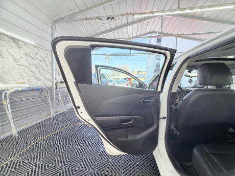 2015 Chevrolet Sonic LTZ Auto