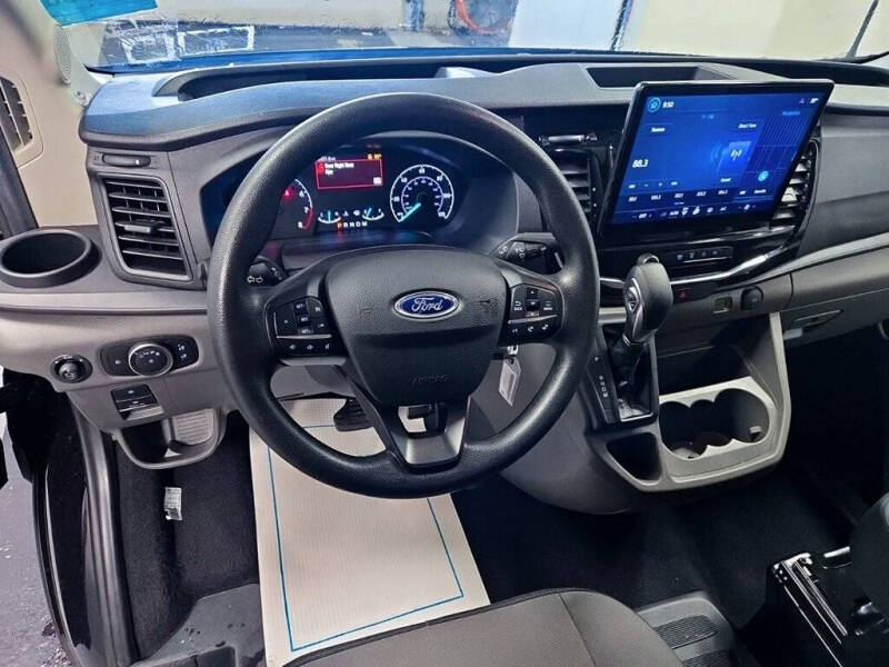 2024 Ford Transit 350 XLT