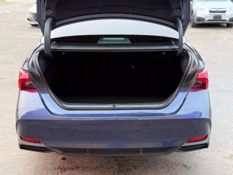 2019 Toyota Avalon Hybrid