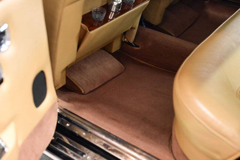 1972 Rolls-Royce SILVER CLOUD LWB