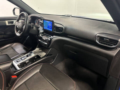 2022 Ford Explorer ST-Line