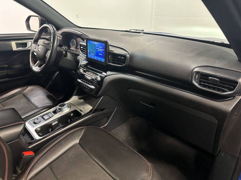 2022 Ford Explorer ST-Line