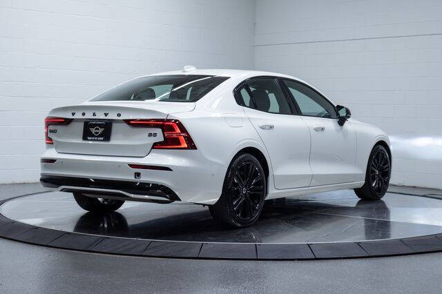 2024 Volvo S60 B5 Plus Black Edition