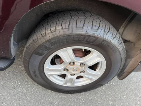 2015 Toyota Sequoia SR5