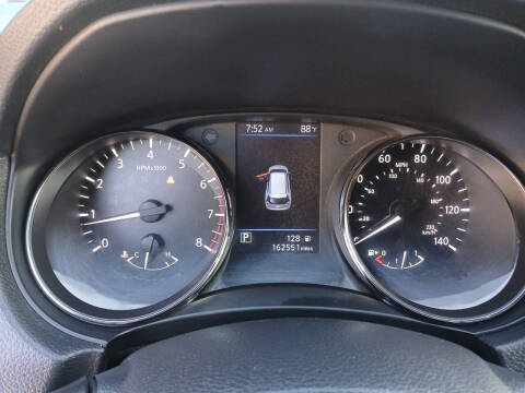 2018 Nissan Rogue SV