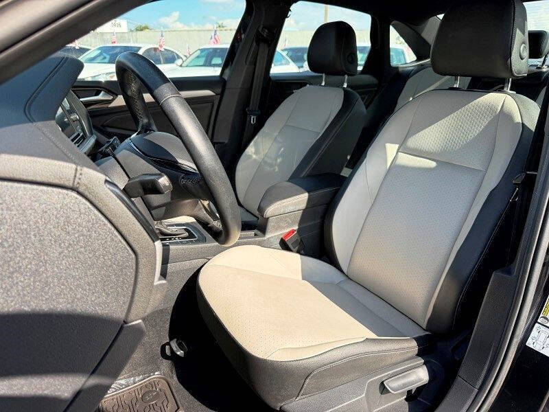 2021 Volkswagen Jetta R-Line