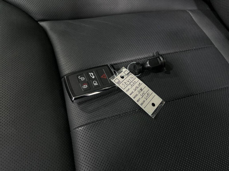 2024 Land Rover Range Rover P530 SE