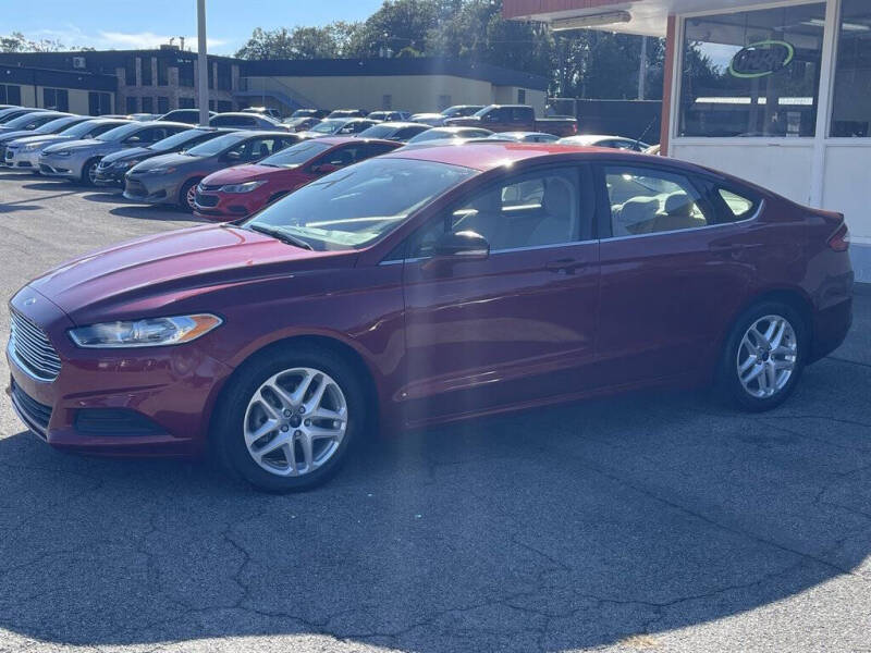 2016 Ford Fusion SE