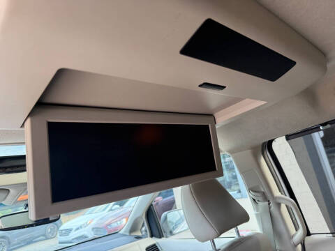 2012 Toyota Sienna XLE 7-Passenger Auto Access Seat