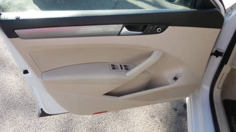 2015 Volkswagen Passat 1.8T Limited Edition