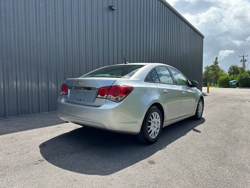 2013 Chevrolet Cruze LS Auto