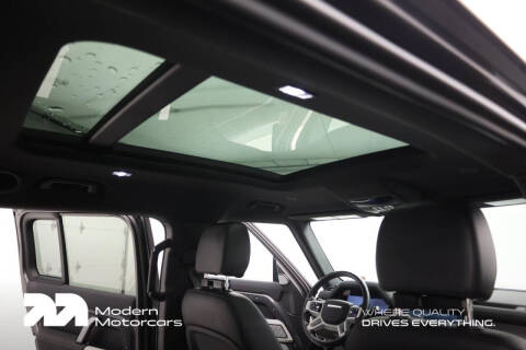 2023 Land Rover Defender 130 X-Dynamic SE