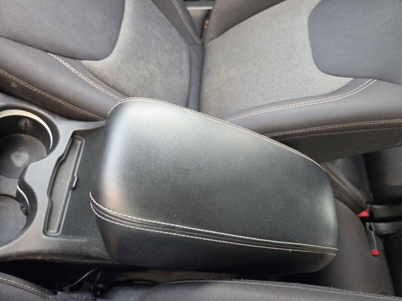 2015 Jeep Cherokee Sport