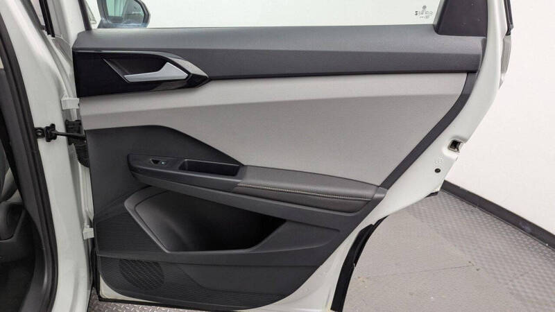 2024 Volkswagen Taos S