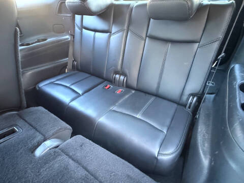 2016 Nissan Pathfinder SL