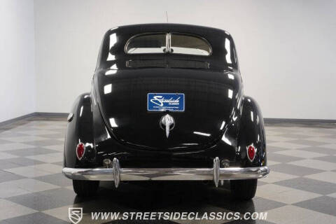 1939 Ford Deluxe