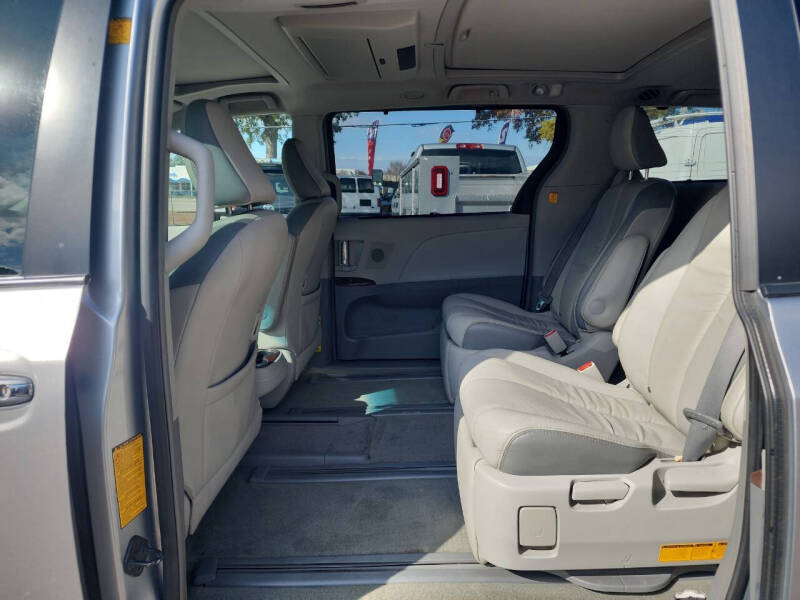 2012 Toyota Sienna Limited 7-Passenger