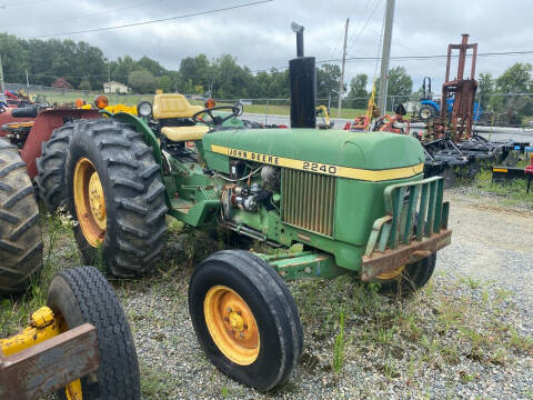 1979 John Deere 2240 for sale at Vehicle Network - Joe's Tractor Sales in Thomasville NC