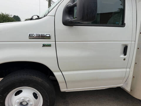 2012 Ford E-Series E-350 SD