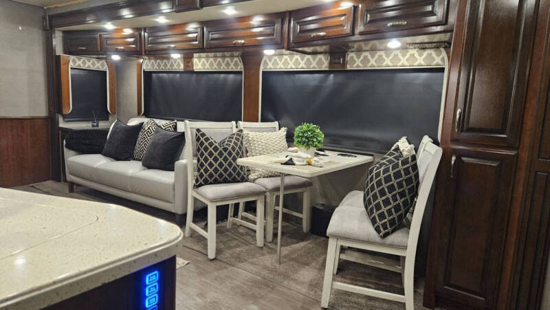 2018 Fleetwood Bounder