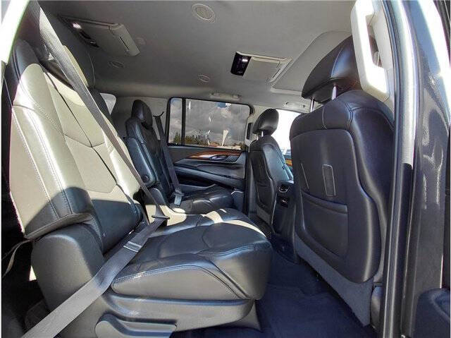 2016 Cadillac Escalade ESV Luxury Collection