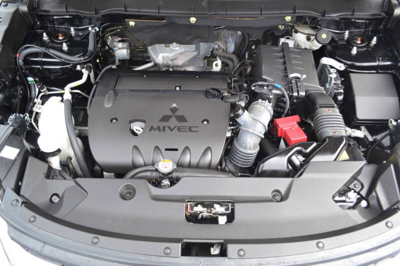 2024 Mitsubishi Outlander Sport ES