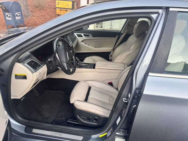 2015 Hyundai Genesis 5.0L