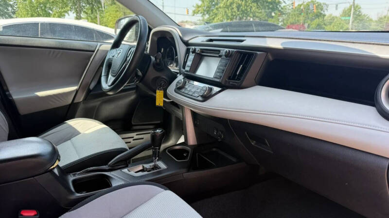 2017 Toyota RAV4 XLE